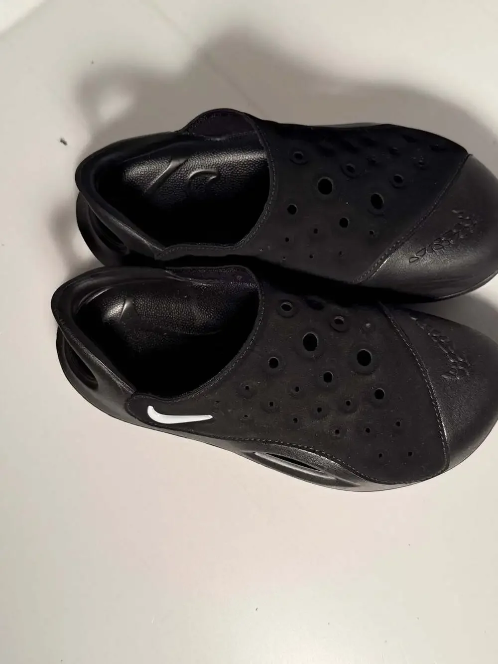 Nike Aqua Swoosh Kids Slip-On Clog Sandals Black Anthracite White